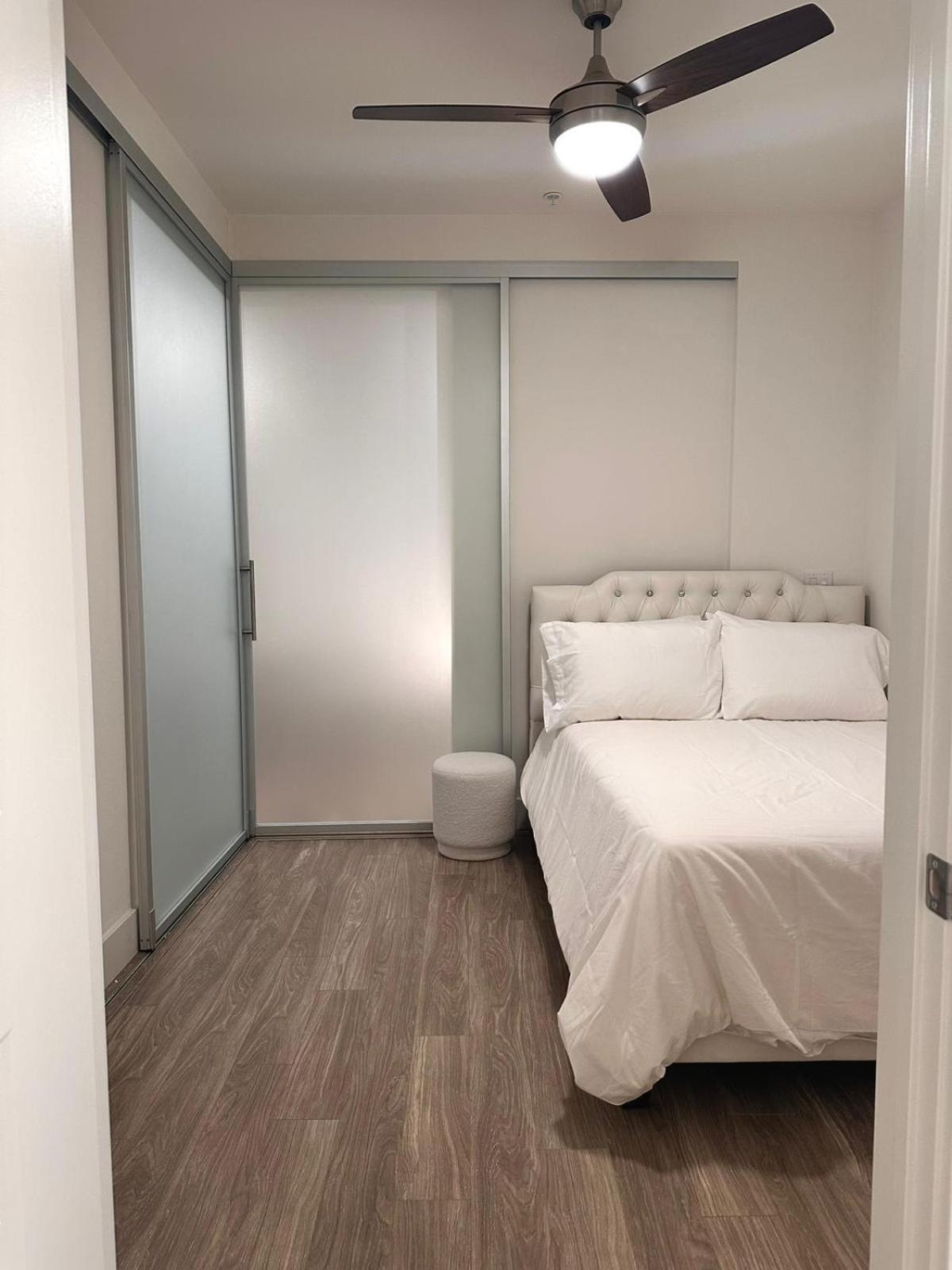 Cozy One Bedroom & Loft Sunset Free Off Site Parking And Wifi Los Angeles Exterior photo