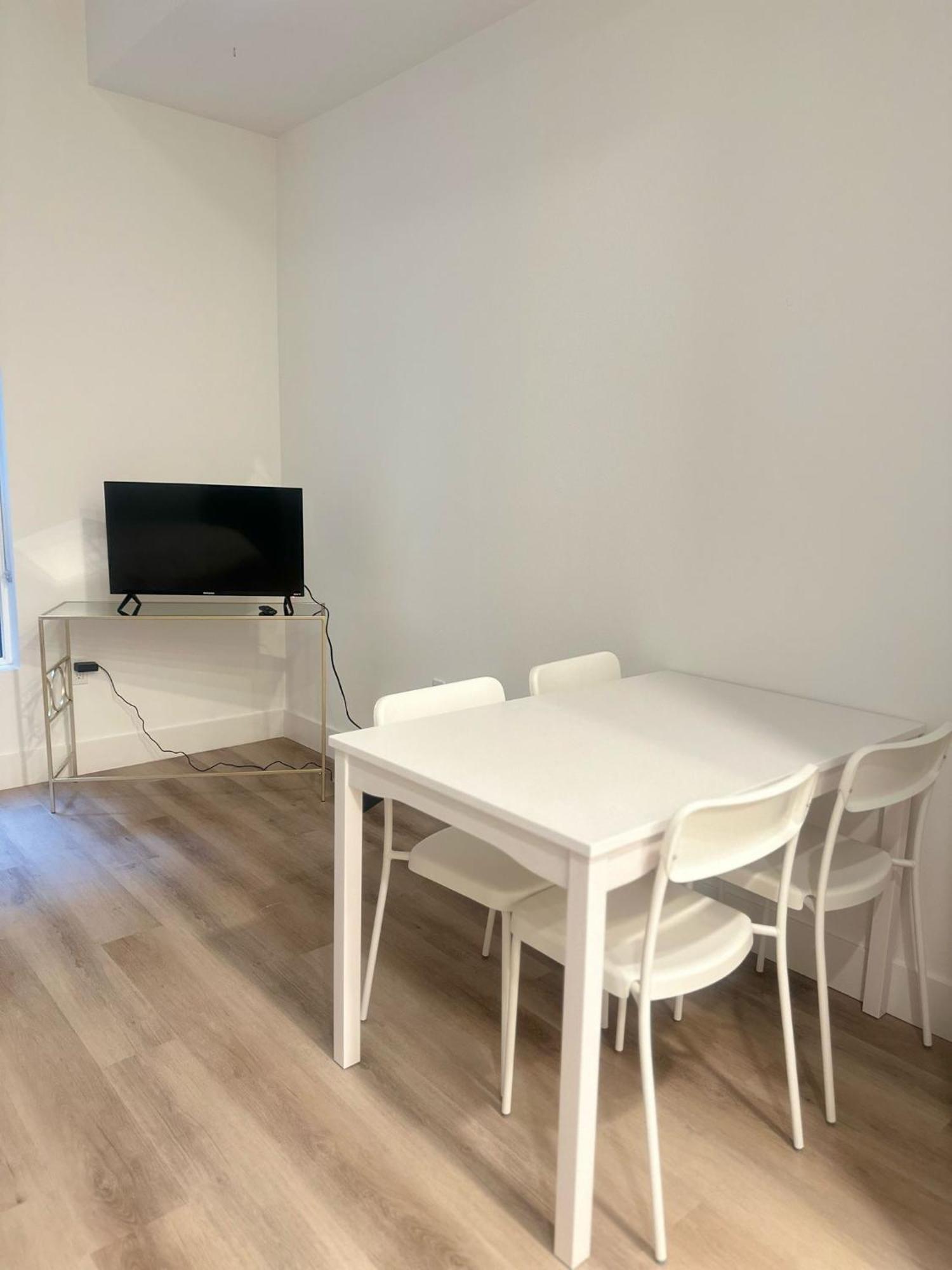Cozy One Bedroom & Loft Sunset Free Off Site Parking And Wifi Los Angeles Exterior photo